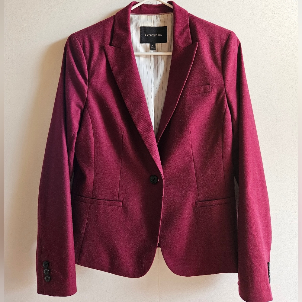 Banana Republic Lined Blazer in Women's Size 8